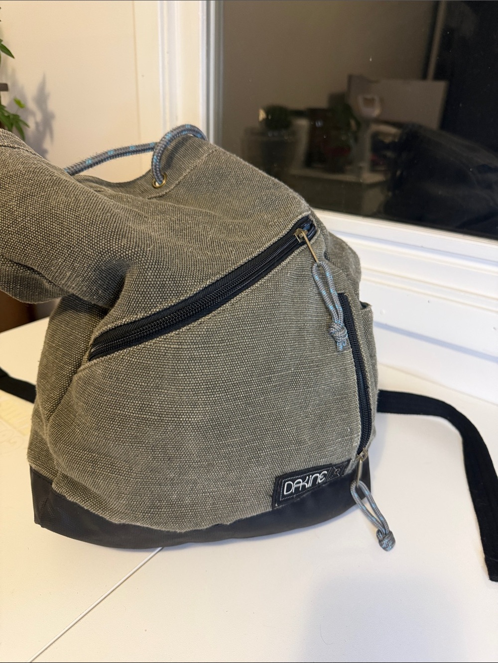 Dakine Cedar Mini Canvas Backpack // Boho Moss Green Bucket Bag.